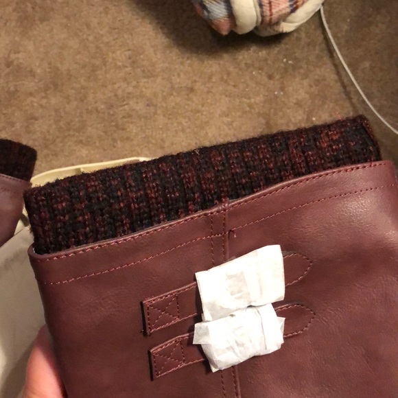 Maroon, tall boots. - Picture 4 of 4